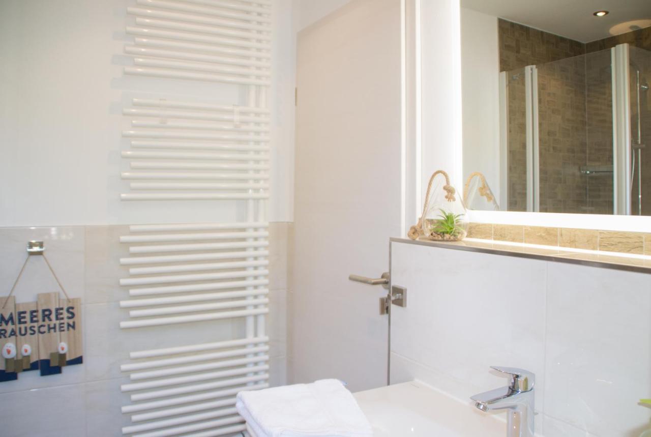 Ferienappartement Mit Seeblick In Der Villa Columba Sellin  Exterior photo